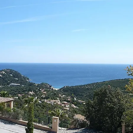 Cavalaire-sur-mer Sleeps 6 Pool Air Con Wifi * 滨海卡瓦莱尔