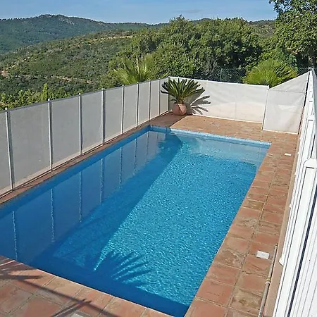 Cavalaire-sur-mer Sleeps 6 Pool Air Con Wifi Holiday home